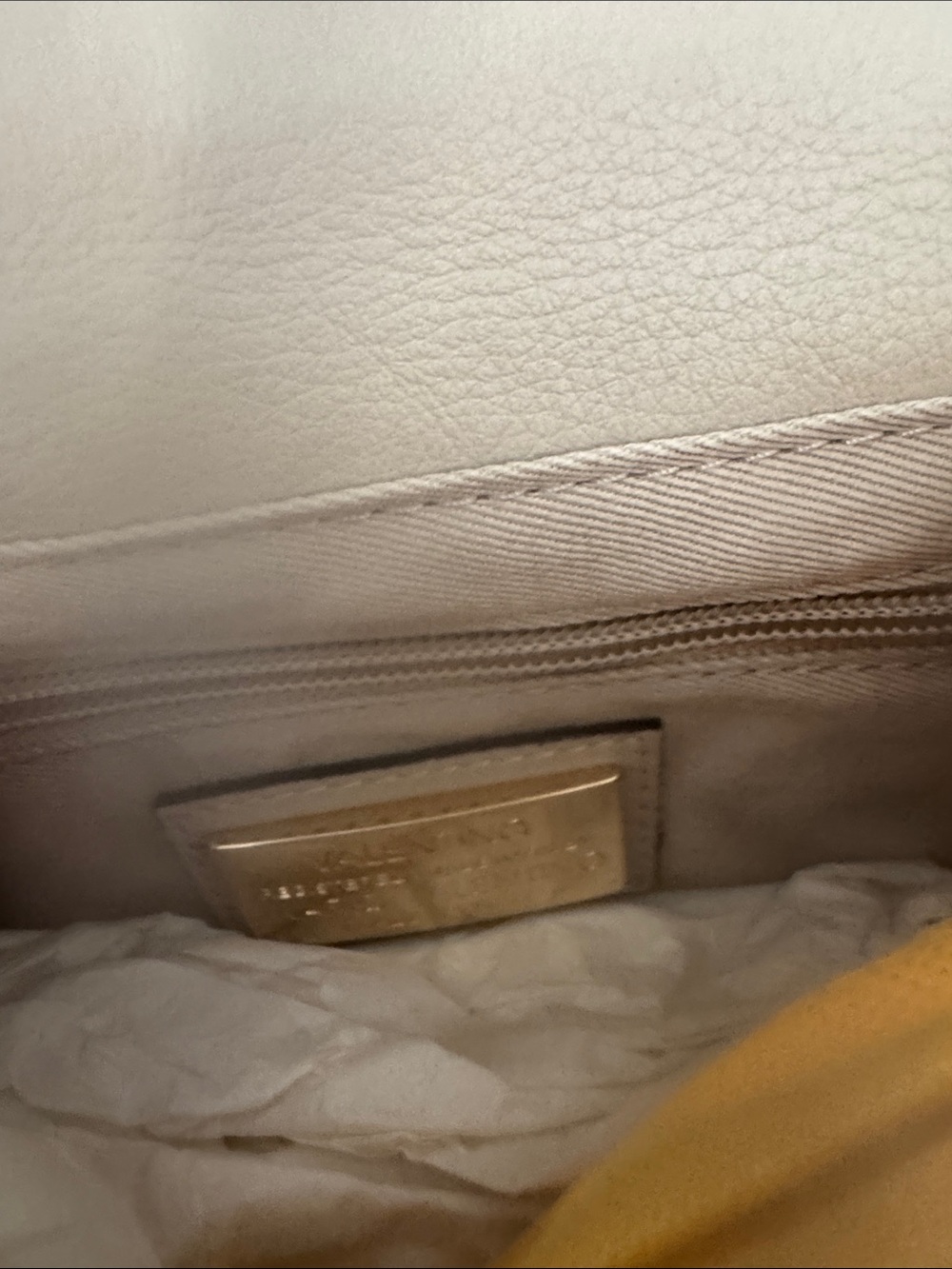 Handbag - Picture 6 of 8